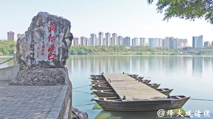 特写:新年“第一渡” 特写:新年“第一渡”